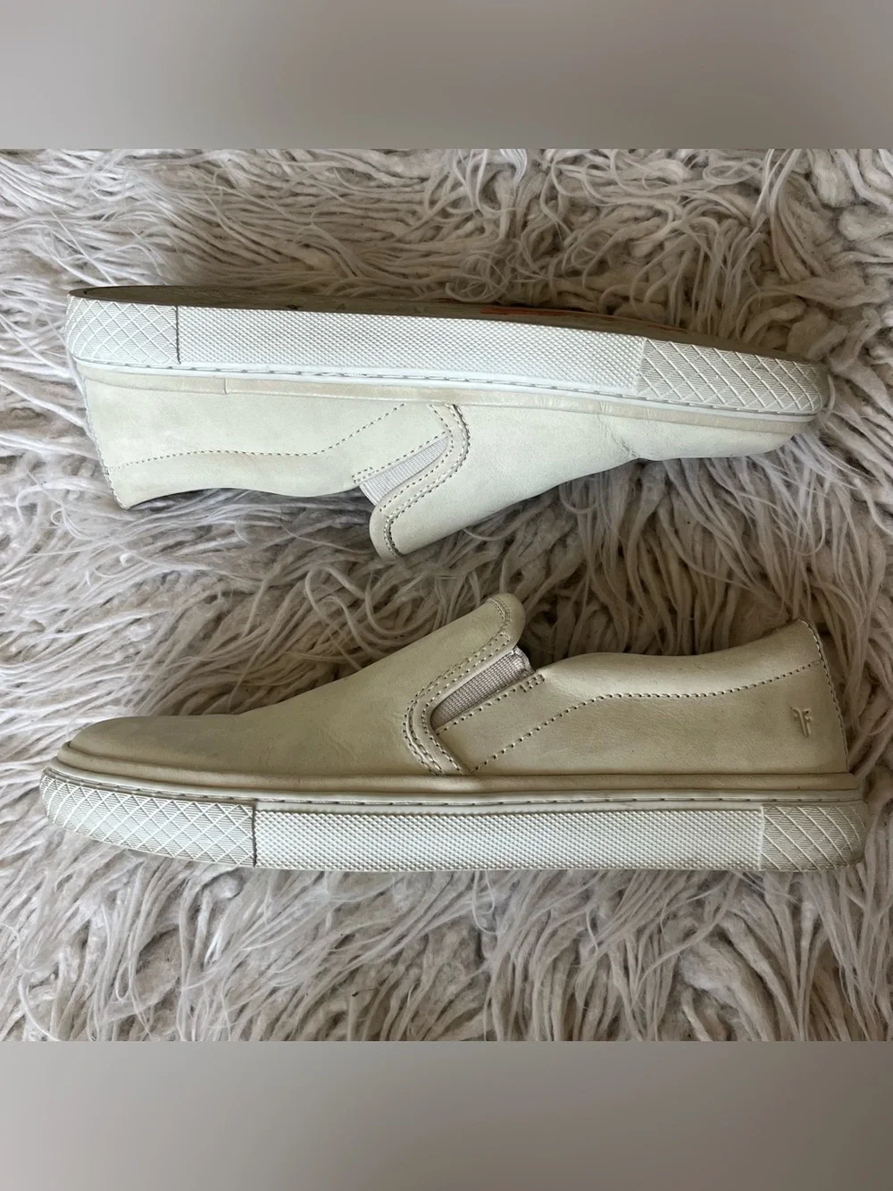Frye Ivy Slip On Leather Off White Sneakers Shoes 3481157 Size Men’s 7.5